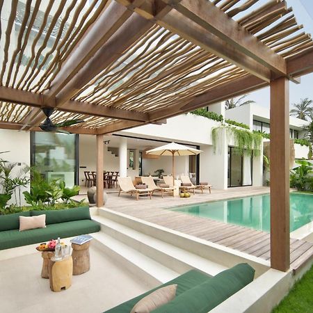 Tias Villas Kuta  Exteriör bild