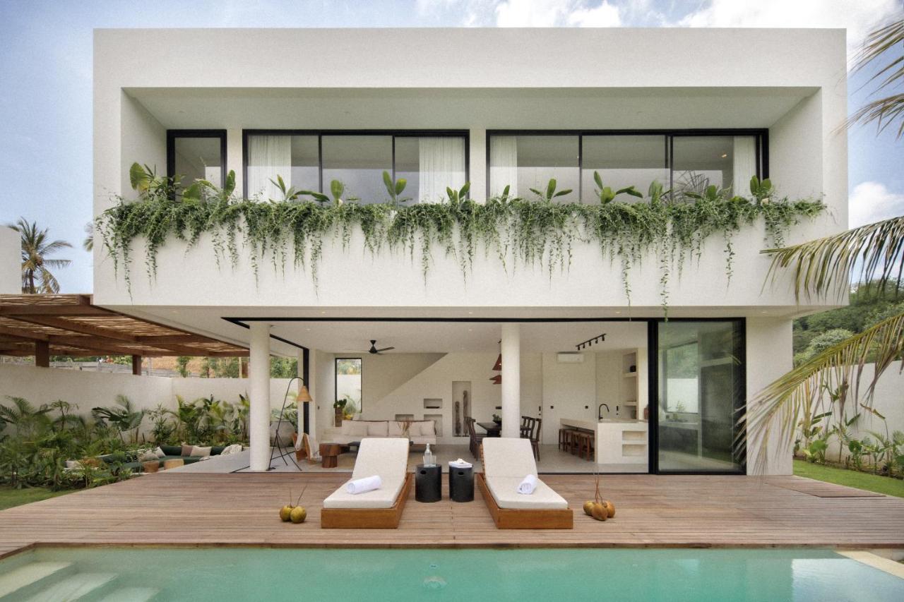 Tias Villas Kuta  Exteriör bild